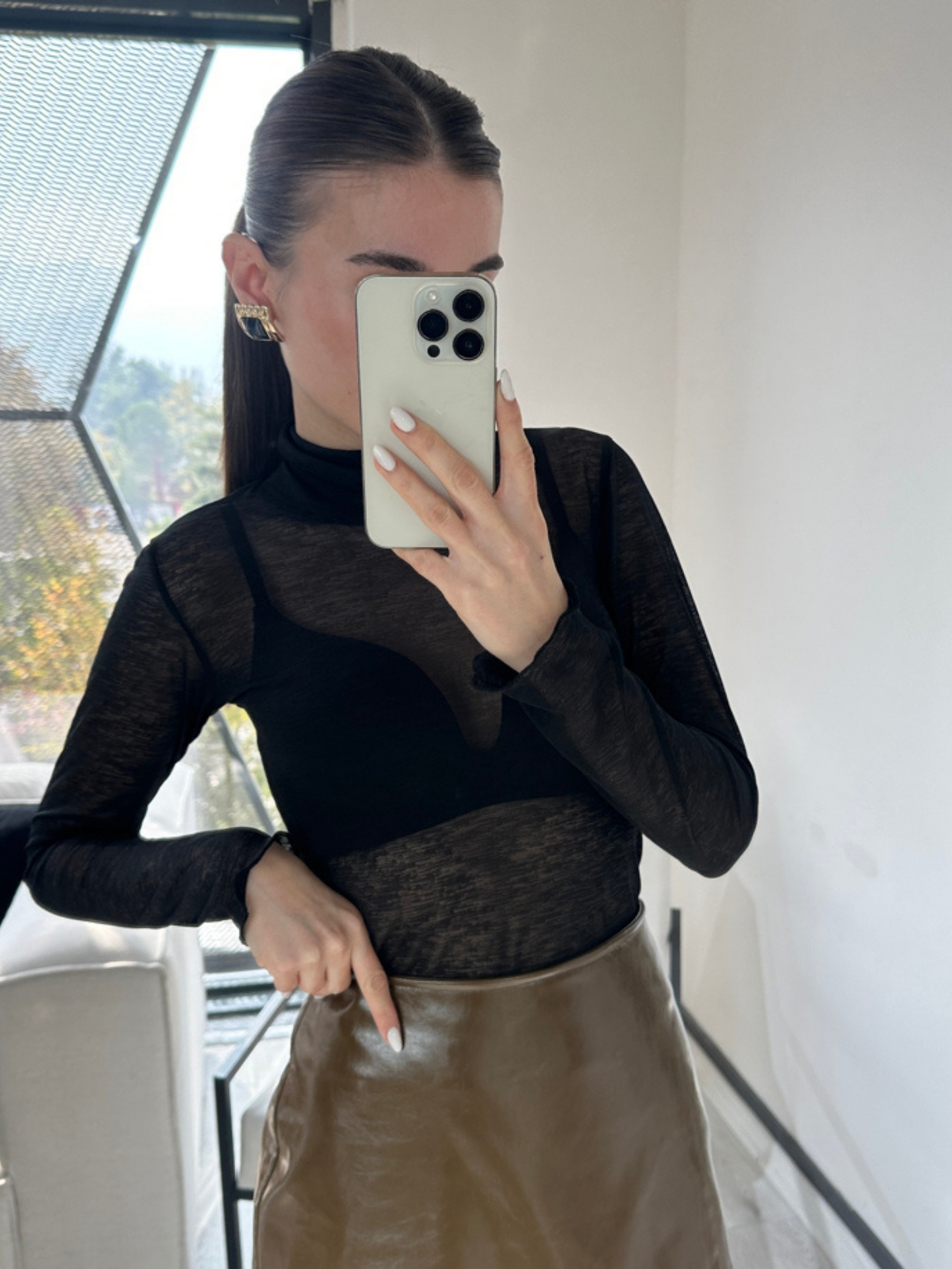 BOĞAZLI TRANSPARAN BLUZ