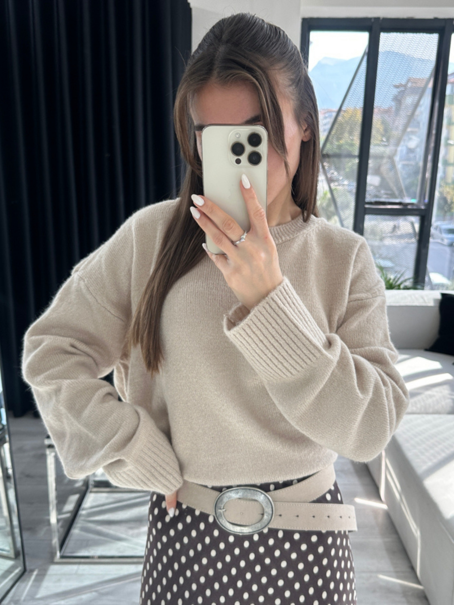 BİSİKLET YAKA OVERSİZE BEJ KAZAK