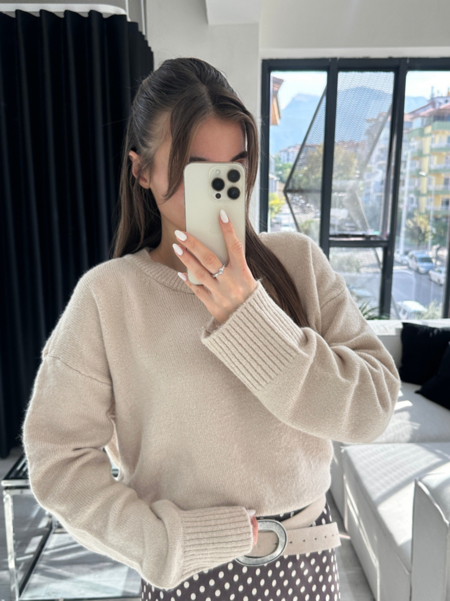 BİSİKLET YAKA OVERSİZE BEJ KAZAK