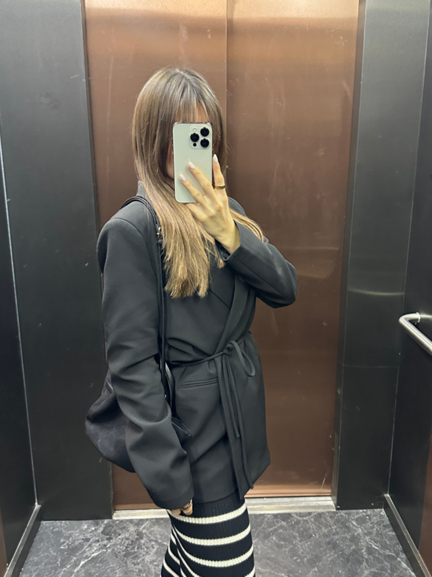 BAĞLAMA DETAYLI SİYAH BLAZER